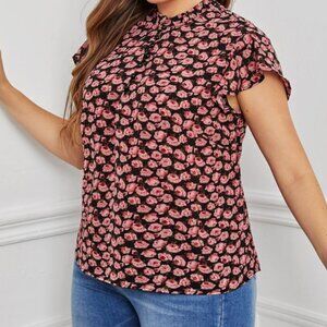 Rose print blouse with ruffle and button detail